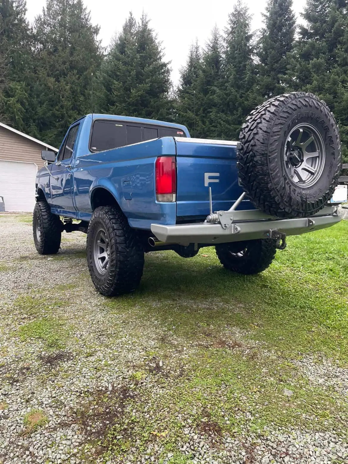 1980-1996 Bronco RockSolid Centered Tire and NATO Can Rear Bumper (PF842C)