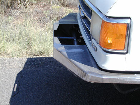 1987-1991 Bronco RockSolid™ Flat Top Front Bumper (PF818) image 2