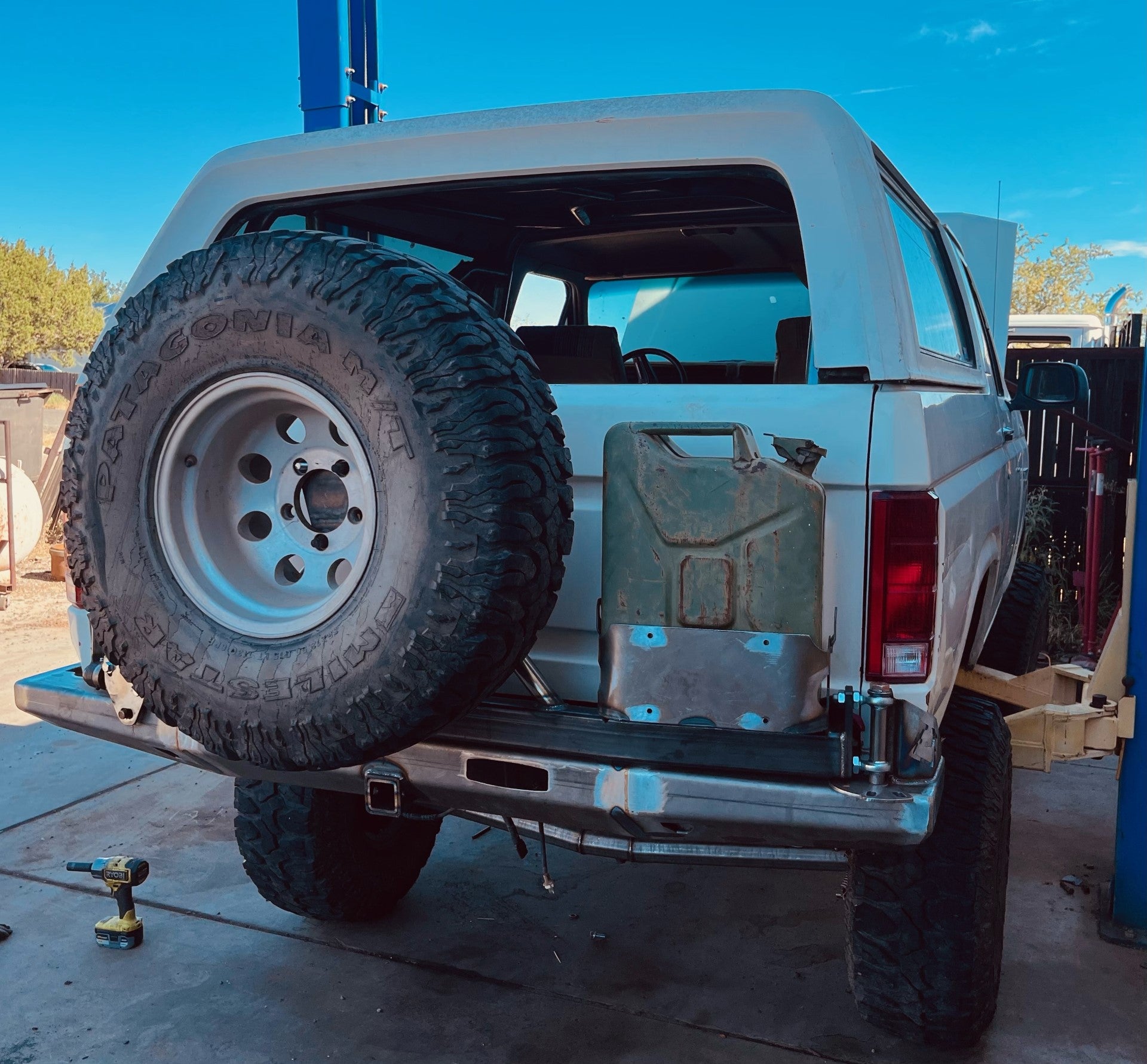 ProtoFab 1980-1996 Bronco RockSolid™ Rear Centered Double Rack Rear Bumper(PF821C) image 0